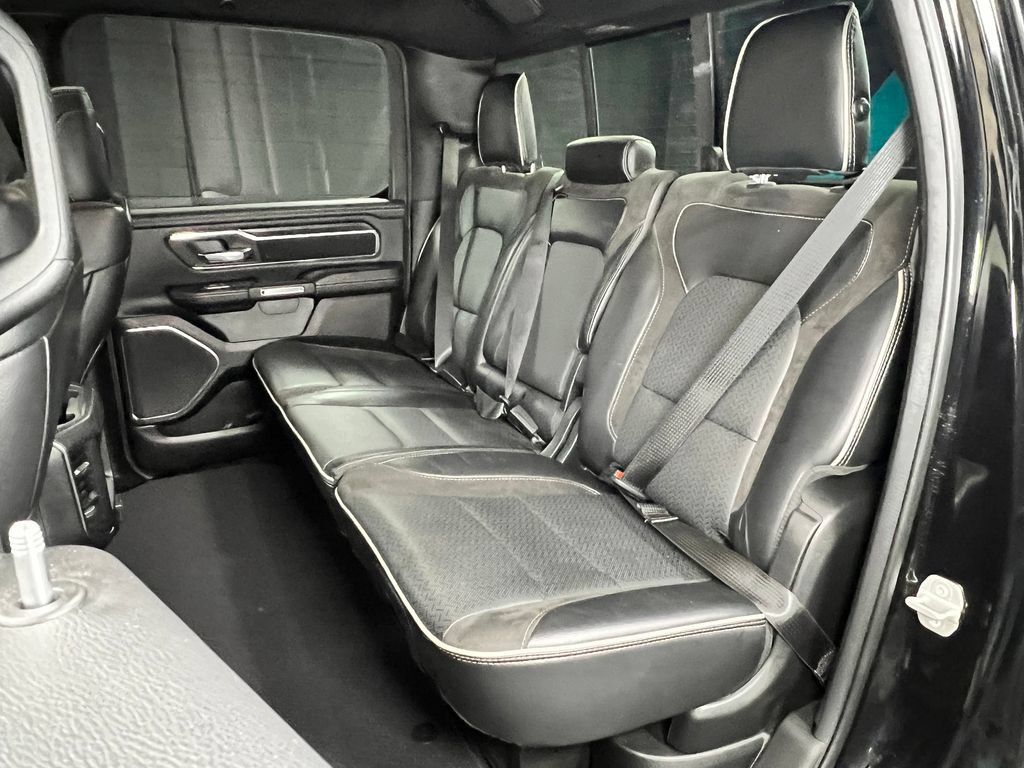 Used 2024 RAM 1500 Laramie AWD/4WD image 21