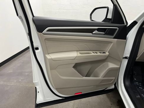 Used 2022 Volkswagen Atlas SE FWD image 13