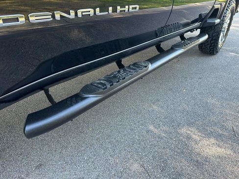 Used 2023 GMC Sierra 2500 Denali w/ Denali Ultimate Package image 60