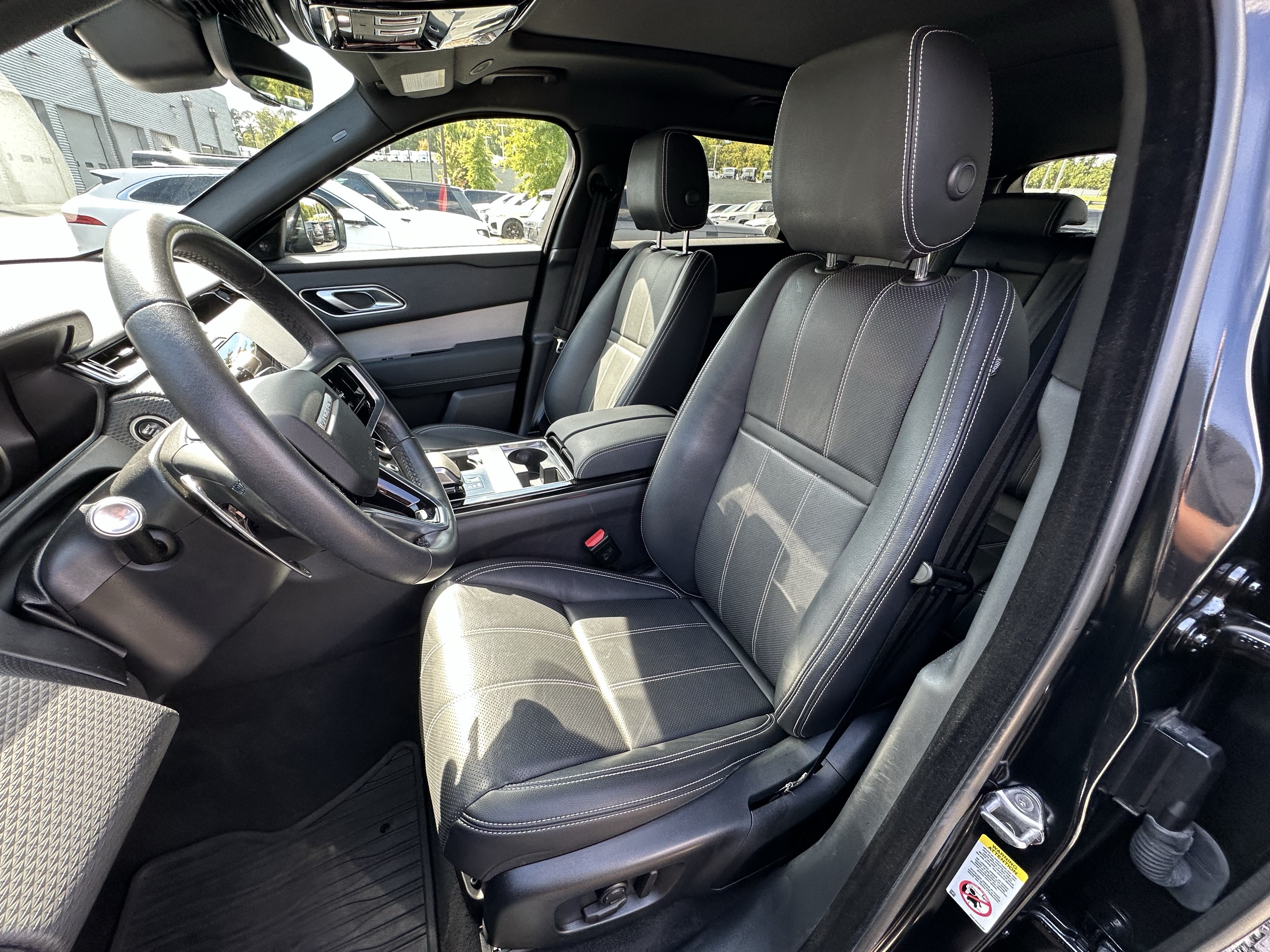 Certified 2023 Land Rover Range Rover Velar R-Dynamic S AWD/4WD image 16