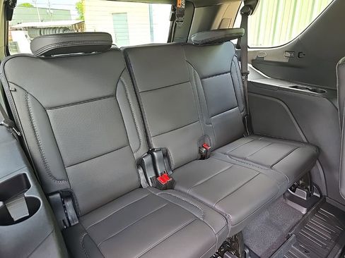 New 2026 GMC Yukon Denali AWD/4WD image 13