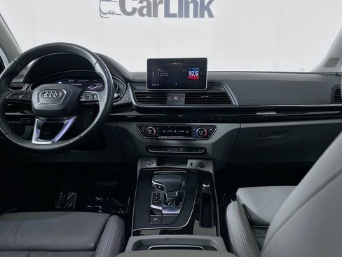 Used 2019 Audi Q5 Prestige w/ Premium Plus Package AWD/4WD image 29