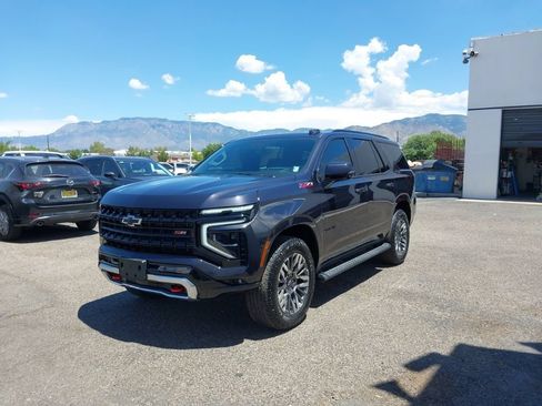 Used 2025 Chevrolet Tahoe Z71 w/ Z71 Off-Road Package AWD/4WD image 3