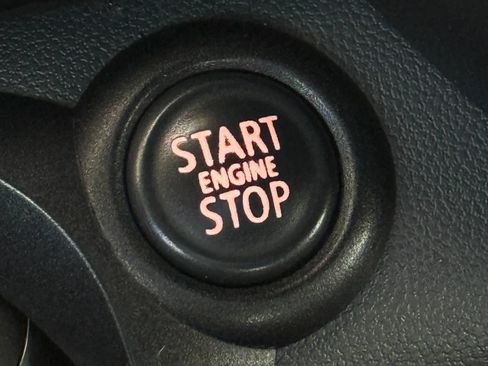Used 2011 MINI Cooper S FWD image 32