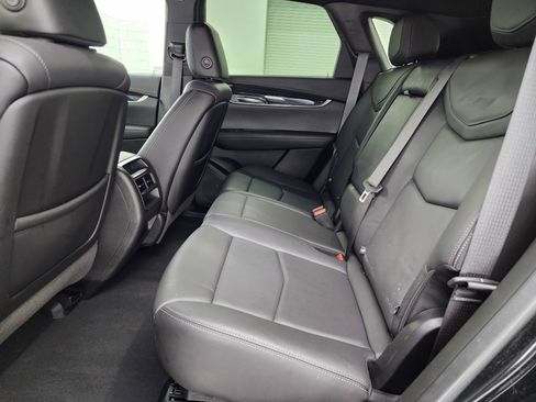 Used 2020 Cadillac XT5 Premium Luxury image 9