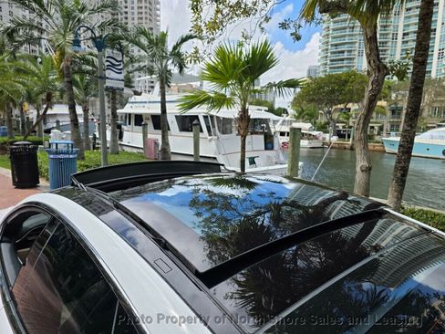 Used 2015 Tesla Model S 70 image 40