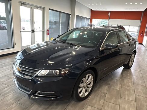 Used 2019 Chevrolet Impala LT FWD image 8