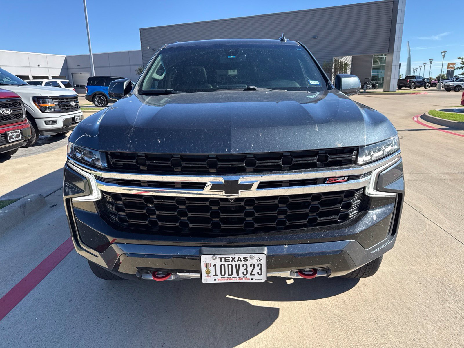 Used 2021 Chevrolet Tahoe Z71 w/ Z71 Signature Package AWD/4WD image 2