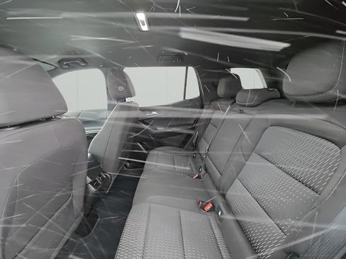 Used 2025 Chevrolet Equinox LT image 12