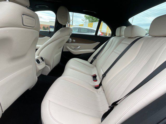 Used 2018 Mercedes-Benz E 300 4MATIC image 33