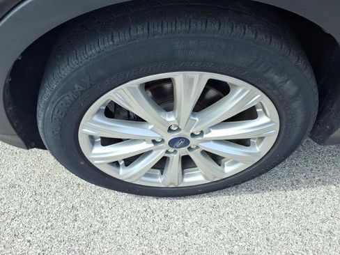 Certified 2019 Ford Escape SEL FWD image 5