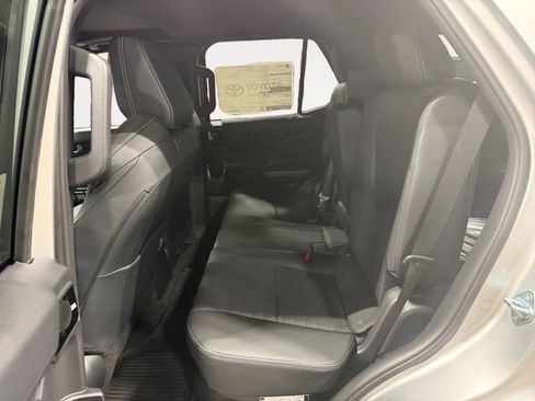 New 2026 Toyota 4Runner TRD Off-Road Premium AWD/4WD image 13