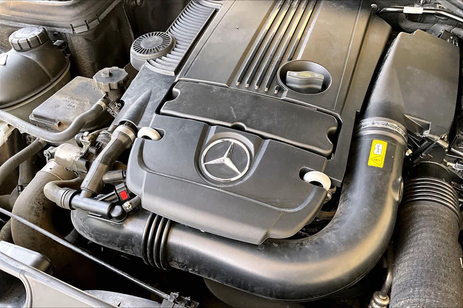 Used 2014 Mercedes-Benz C 250 Sedan image 30