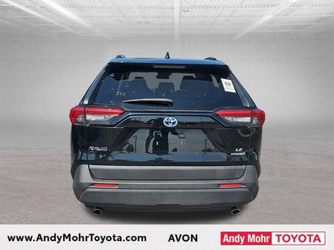 Used 2020 Toyota RAV4 LE AWD/4WD image 6