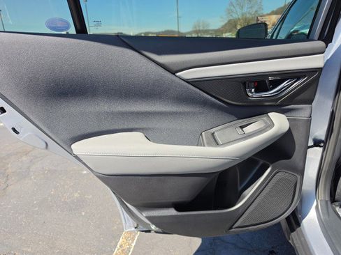 Used 2023 Subaru Outback Premium image 22