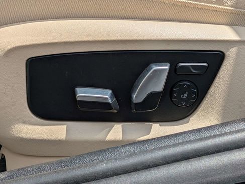 Used 2022 BMW 540i w/ M Sport Package RWD image 23