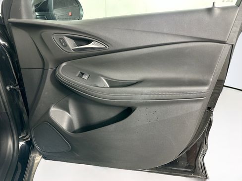 Used 2025 Buick Encore GX Preferred image 30