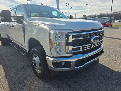 Used 2025 Ford F350 XLT image 8