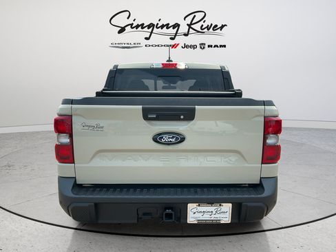 Used 2025 Ford Maverick Lariat AWD/4WD image 6