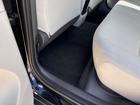 Used 2025 Hyundai Kona SEL FWD image 20