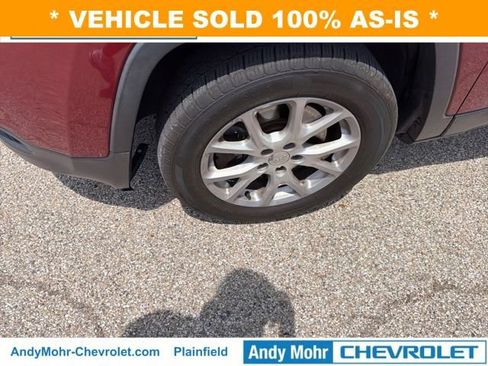 Used 2015 Jeep Cherokee Latitude w/ Cold Weather Group FWD image 9