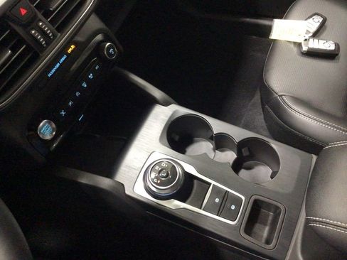 Used 2023 Ford Escape Platinum image 13