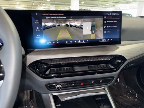 Certified 2025 BMW 430i w/ Premium Package image 27