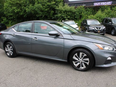 Used 2019 Nissan Altima 2.5 S FWD image 5