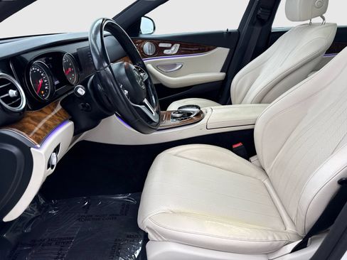 Used 2019 Mercedes-Benz E 450 4MATIC Sedan w/ Premium Package image 17