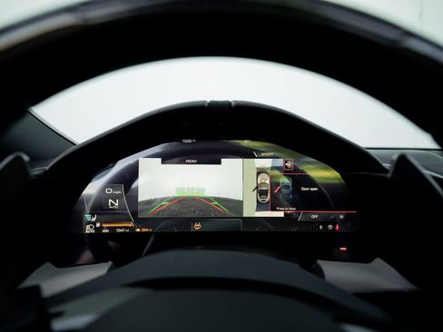 Certified 2024 Ferrari Roma Spider image 15