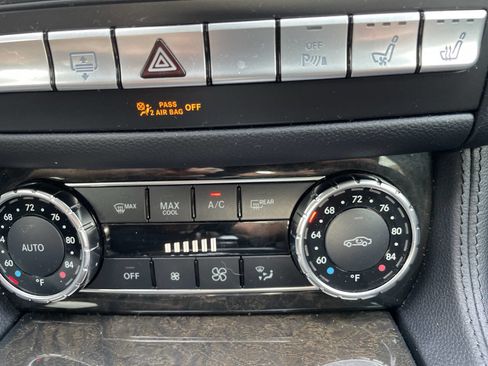 Used 2012 Mercedes-Benz CLS 550 4MATIC image 27