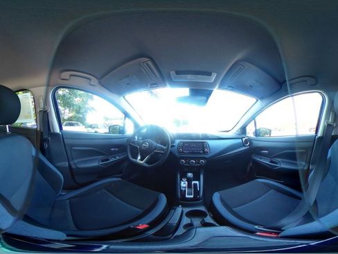 Used 2025 Nissan Versa SV FWD image 40