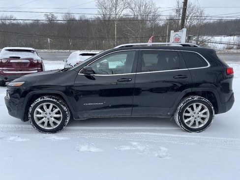 Used 2017 Jeep Cherokee Limited w/ Luxury Group image 7