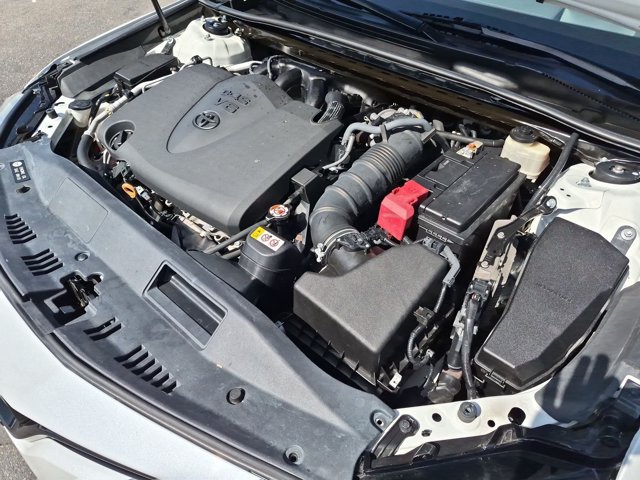 Used 2018 Toyota Camry XLE w/ Driver Assist Package FWD image 23