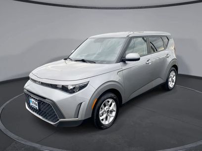 Used 2024 Kia Soul LX w/ Option Group 015