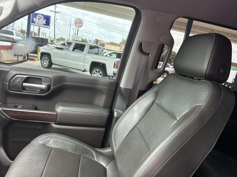 Used 2019 GMC Sierra 1500 SLT RWD image 17