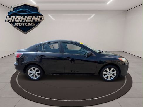 Used 2011 MAZDA MAZDA3 i Touring FWD image 7
