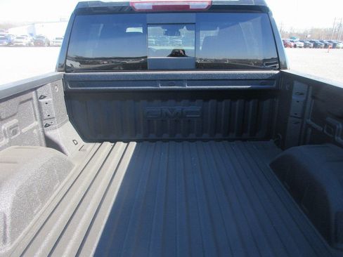 New 2026 GMC Sierra 1500 SLT w/ SLT Premium Plus Package AWD/4WD image 7