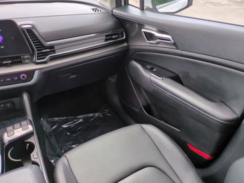 Certified 2023 Kia Sportage EX FWD image 17