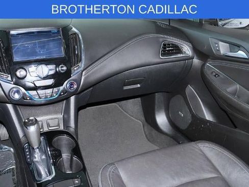 Used 2017 Chevrolet Cruze Premier FWD image 26