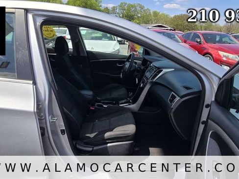 Used 2016 Hyundai Elantra GT FWD image 14