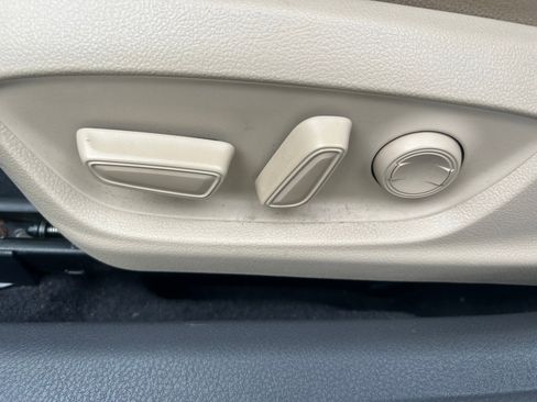 Used 2019 Toyota Camry XLE w/ Driver Assist Package image 14