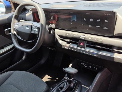 Used 2025 Kia K4 FWD image 30