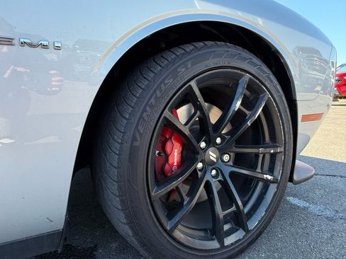 Used 2021 Dodge Challenger R/T w/ Plus Package image 30