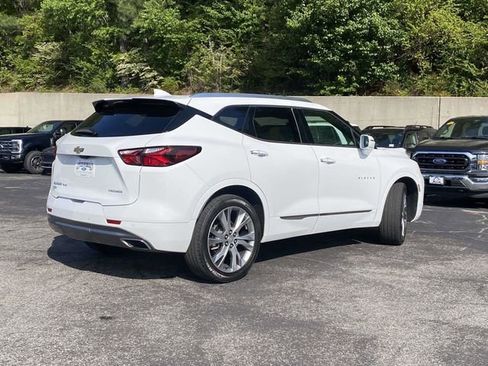 Used 2019 Chevrolet Blazer Premier w/ Sun and Wheels Package AWD/4WD image 3