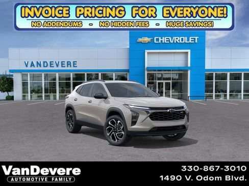New 2026 Chevrolet Trax RS w/ Sunroof Package FWD image 1