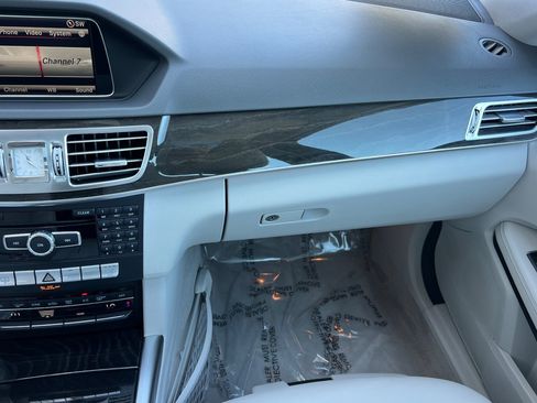 Used 2015 Mercedes-Benz E 350 4MATIC Sedan image 30