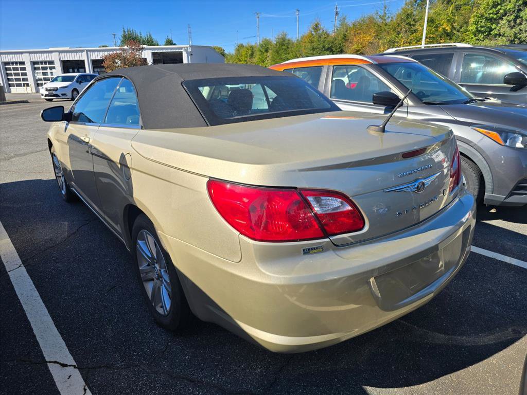 Used 2010 Chrysler Sebring Touring w/ Navigation & Sound Group I FWD image 10