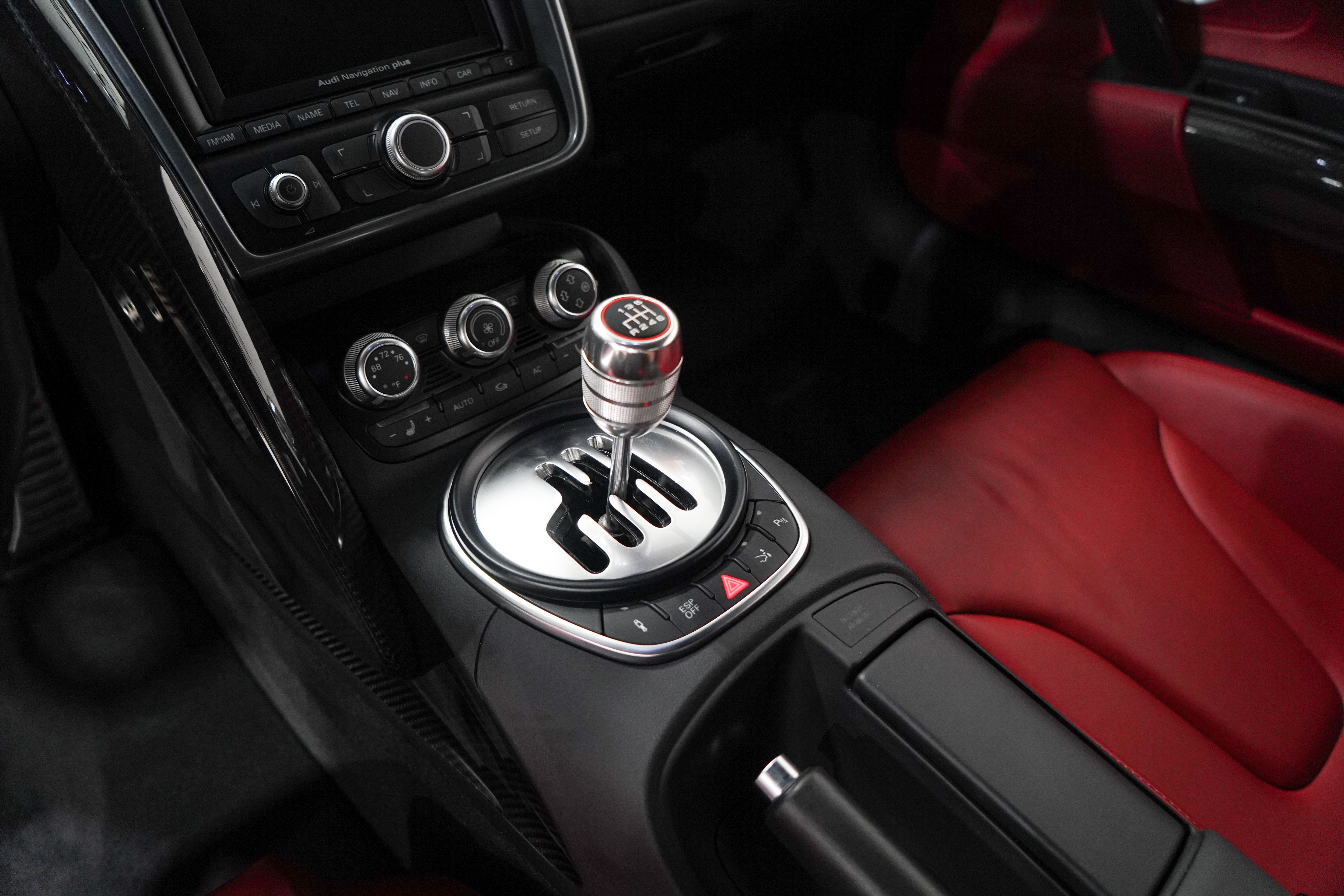 Used 2010 Audi R8 V10 AWD/4WD image 12