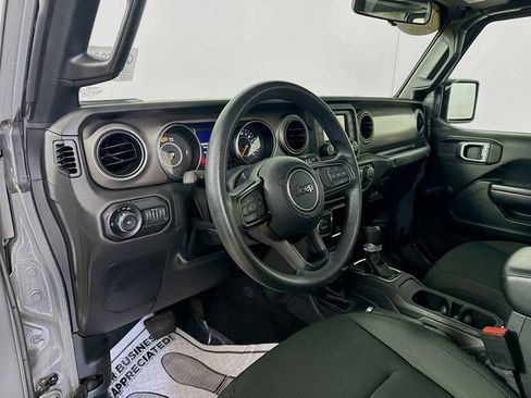 Used 2021 Jeep Wrangler Unlimited Sport AWD/4WD image 9